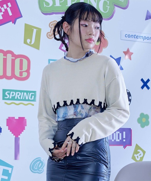 miette(ミエット)の「配色ステッチクロップドニットトップス(ニット/セーター・レディース・グレー/アイボリー/ネイビー/ブラック・FREE)」の1枚目の写真