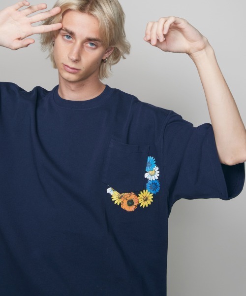 rehacer(レアセル)の「rehacer : Cycle Flower Pocket S/S HW T / サイクル フラワー ヘビーウエイト ポケット Tシャツ(Tシャツ/カットソー・メンズ・ブルー/ブラック/ネイビー・X-LARGE/MEDIUM/LARGE)」の9枚目の写真