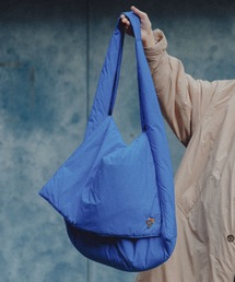 WHIMSIC | 【UNISEX】パディングニュースペーパーバッグ(ショルダーバッグ)