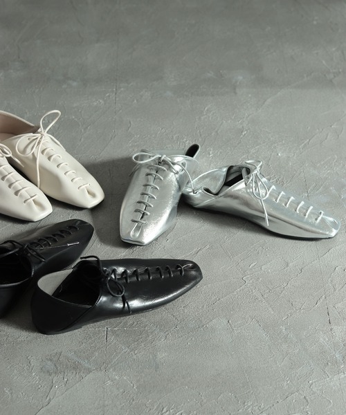 SESTO(セスト)の「スクエアトゥレースアップバブーシュパンプス(パンプス・レディース・シルバー/アイボリー/ブラック・23.5cm/22.5cm/24.5cm/23.0cm/24.0cm/25.0cm)」の8枚目の写真