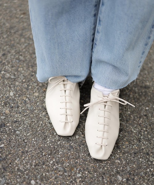 SESTO(セスト)の「スクエアトゥレースアップバブーシュパンプス(パンプス・レディース・シルバー/アイボリー/ブラック・23.5cm/22.5cm/24.5cm/23.0cm/24.0cm/25.0cm)」の15枚目の写真