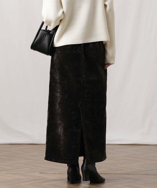 Gready Brilliant（グレディブリリアン）の「ベロアタイトスカート（スカート・レディース・モカ/チャコールグレー・38）」の9枚目の写真