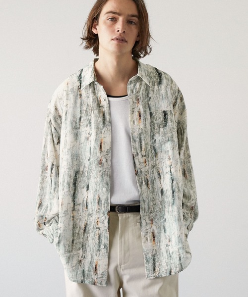 EMMA CLOTHES(エマクローズ)の「アブストラクトオーバーサイズL/Sシャツ(シャツ/ブラウス・メンズ・チャコール/ベージュ/ライトグレー/ナチュラル/ブラック・L/M)」の5枚目の写真