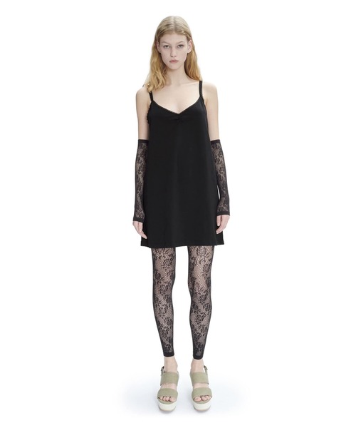 A.P.C.（アーペーセー）の「Jim タイツ（タイツ/ストッキング・レディース・ブラック/ホワイト・ONESIZE）」の4枚目の写真