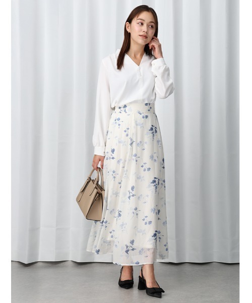 fifth（フィフス）の「パールデザインVネックブラウス（シャツ/ブラウス・レディース・ホワイト/ブラック・M）」の5枚目の写真