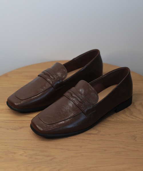 shoes365（シューズスリーシックスファイヴ）の「【shoes365】スクエアトゥ ローヒール ローファー（ローファー・レディース・チョコ/ブラック/オフホワイト・25.0cm/24.5cm/24.0cm/23.5cm/23.0cm/22.5cm）」の16枚目の写真