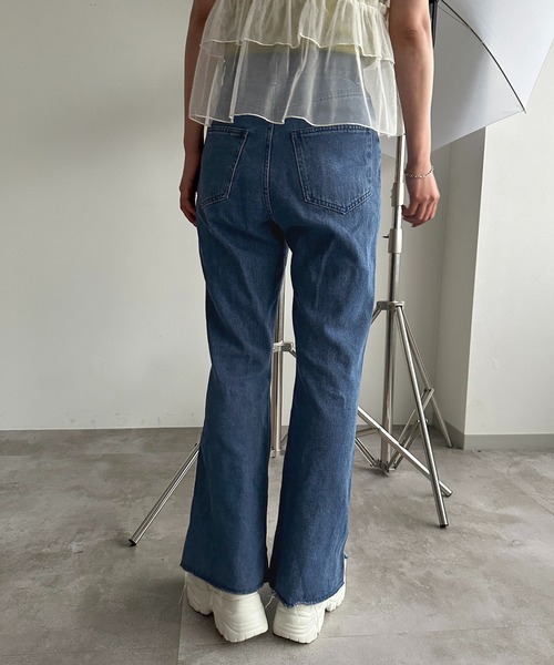 apres jour mignon(アプレジュールミニョン)の「デニムフレアパンツ【ZOZOTOWN限定アイテム】(デニムパンツ・レディース・インディゴブルー/サックスブルー/ブラック系その他・SMALL/LARGE/MEDIUM/X-LARGE)」の19枚目の写真