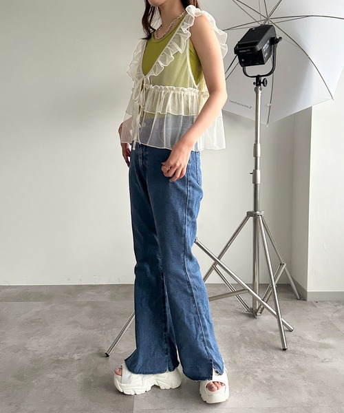 apres jour mignon(アプレジュールミニョン)の「デニムフレアパンツ【ZOZOTOWN限定アイテム】(デニムパンツ・レディース・インディゴブルー/サックスブルー/ブラック系その他・SMALL/LARGE/MEDIUM/X-LARGE)」の20枚目の写真