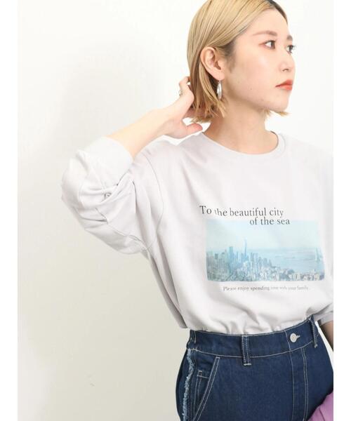 Samansa Mos2 blue(サマンサモスモスブルー)の「【抗菌防臭】裾前後差フォトロンT(Tシャツ/カットソー・レディース・オフホワイト/グレー/キナリ・F)」の14枚目の写真