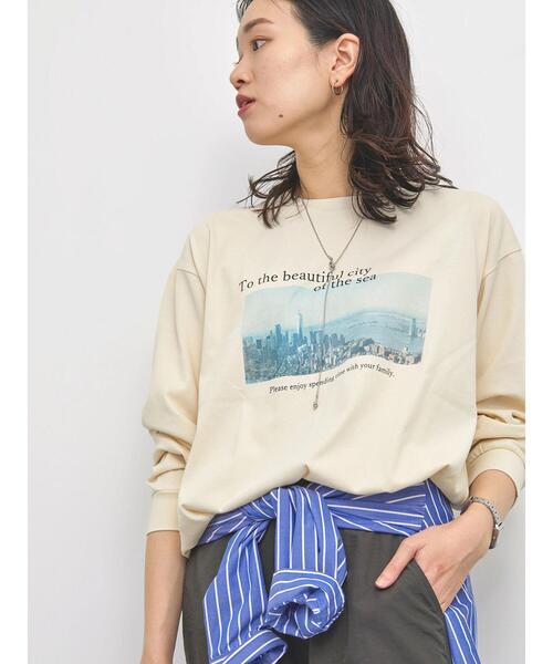 Samansa Mos2 blue(サマンサモスモスブルー)の「【抗菌防臭】裾前後差フォトロンT(Tシャツ/カットソー・レディース・オフホワイト/グレー/キナリ・F)」の16枚目の写真