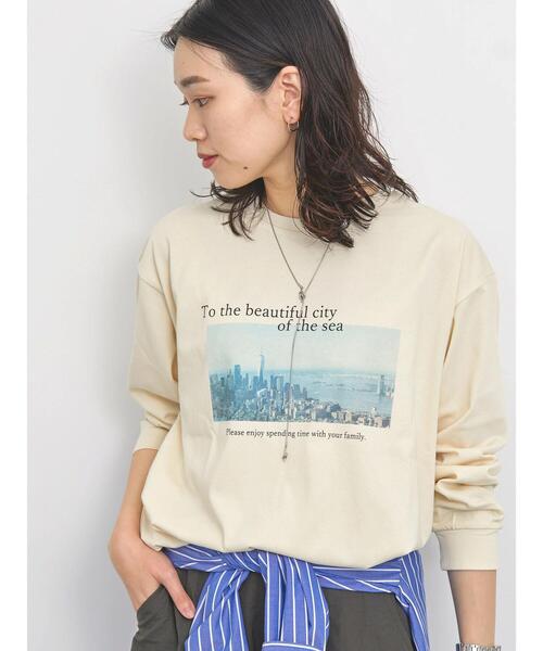 Samansa Mos2 blue(サマンサモスモスブルー)の「【抗菌防臭】裾前後差フォトロンT(Tシャツ/カットソー・レディース・オフホワイト/グレー/キナリ・F)」の18枚目の写真