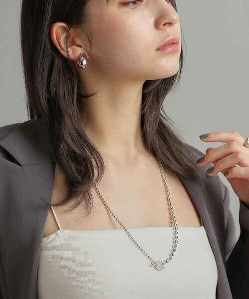 COCOSHNIK(ココシュニック)の「シルバー ミックスネックレス ボールチェーンマンテル(ネックレス・レディース・シルバー・65)」の3枚目の写真