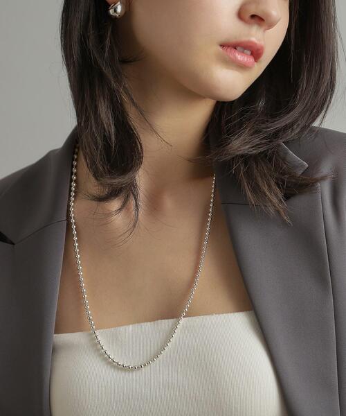 COCOSHNIK(ココシュニック)の「シルバー ミックスネックレス ボールチェーンマンテル(ネックレス・レディース・シルバー・65)」の4枚目の写真