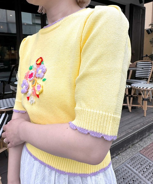 w closet（ダブルクローゼット）の「【Alley】お花モチーフニット