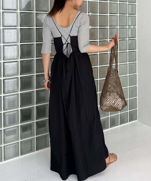 Doux archives（ドゥアルシーヴ）の「バックリボンキャミワンピース（ワンピース・レディース・ベージュ/ブラック/ブラウン・FREE）」の2枚目の写真