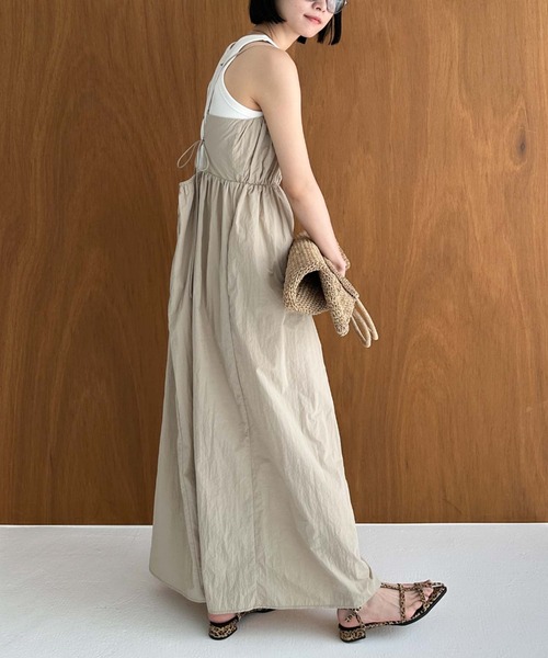 Doux archives（ドゥアルシーヴ）の「バックリボンキャミワンピース（ワンピース・レディース・ベージュ/ブラック/ブラウン・FREE）」の21枚目の写真