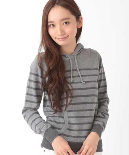 SEVENDAYS=SUNDAY（セブンデイズサンデイ）の「１２Ｇボーダーニット　長袖パーカー（ニット/セーター・レディース・オフホワイト/チャコールグレー・LARGE/MEDIUM）」の2枚目の写真