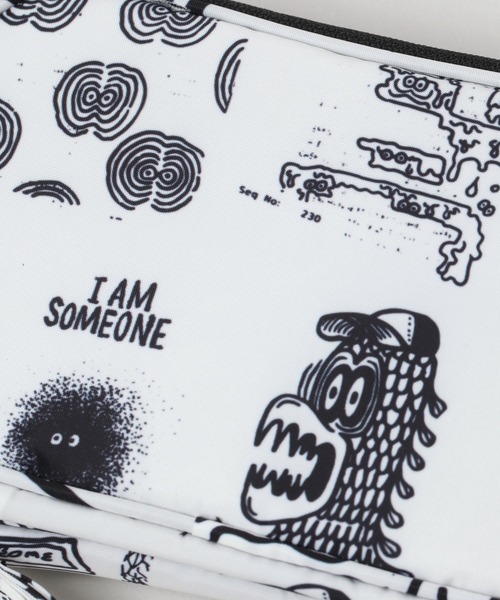 RAGEBLUE（レイジブルー）の「【Ryu Ambe】コラボポーチ（ポーチ・メンズ・ブラック/その他/ホワイト/ブラック系その他・FREE）」の7枚目の写真