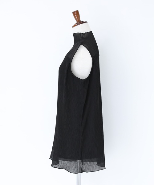 n'OrLABEL（ノアールレーベル）の「『シアー切り替えハイネックタンクトップ』（タンクトップ・レディース・ブラック/アイボリー・2/1）」の8枚目の写真