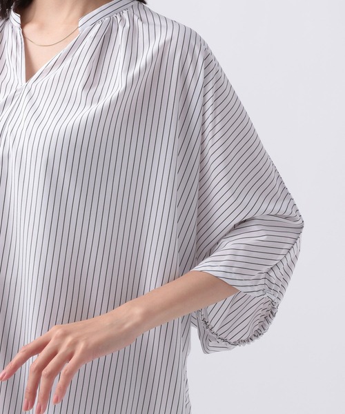 Elura（エルーラ）の「アイロンいらずスキッパーブラウス/109961（シャツ/ブラウス・レディース・ブルー/ホワイト系その他5/ライトブルー・FREE）」の5枚目の写真