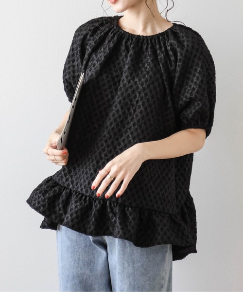 【完売品】バックリボンジャガードペプラムトップス AMELY by La-gemme］コラボ ペプラム ジャガード バックリボン