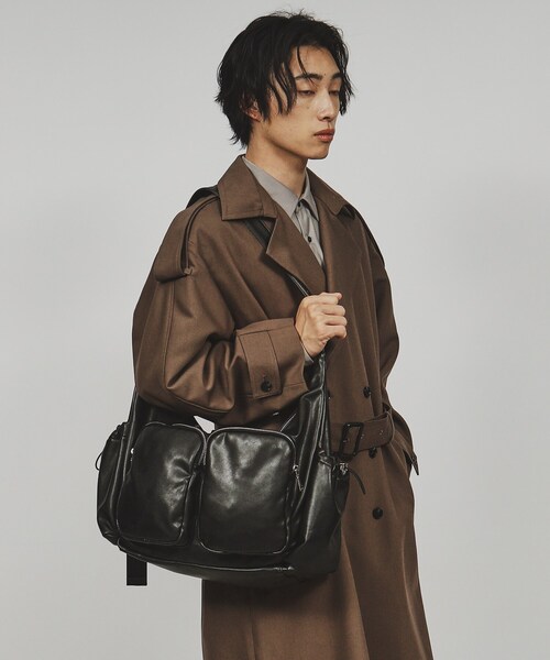 tk.TAKEO KIKUCHI（ティーケータケオキクチ）の「◆ダブルポケットビッグショルダーバッグ（ショルダーバッグ・メンズ・ブラック系7/ブラック/グレー系その他/ブラック系・00）」の7枚目の写真