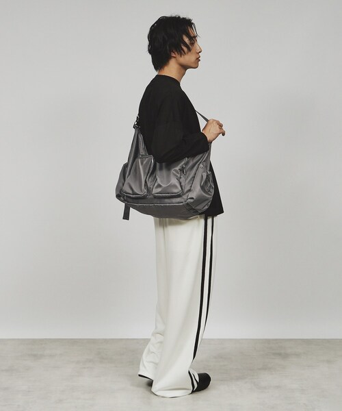 tk.TAKEO KIKUCHI（ティーケータケオキクチ）の「◆ダブルポケットビッグショルダーバッグ（ショルダーバッグ・メンズ・ブラック系7/ブラック/グレー系その他/ブラック系・00）」の10枚目の写真