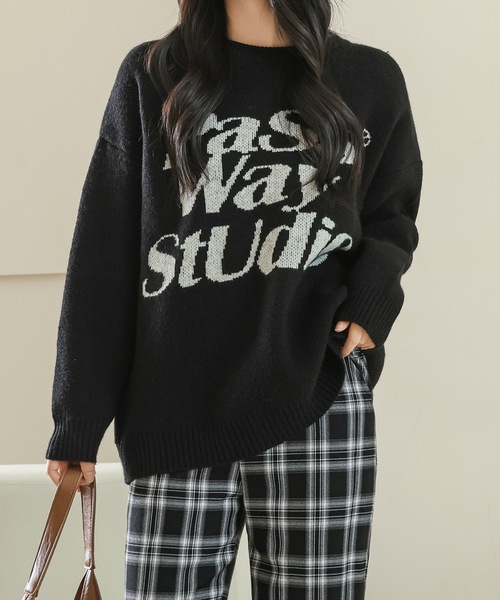 Lace Ladies(レースレディース)の「アルファベット レター ビッグシルエット 長袖 ニット プルオーバー(ニット/セーター・レディース・ホワイト/ブラウン/ブラック・FREE)」の4枚目の写真