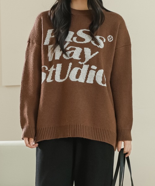 Lace Ladies(レースレディース)の「アルファベット レター ビッグシルエット 長袖 ニット プルオーバー(ニット/セーター・レディース・ホワイト/ブラウン/ブラック・FREE)」の9枚目の写真