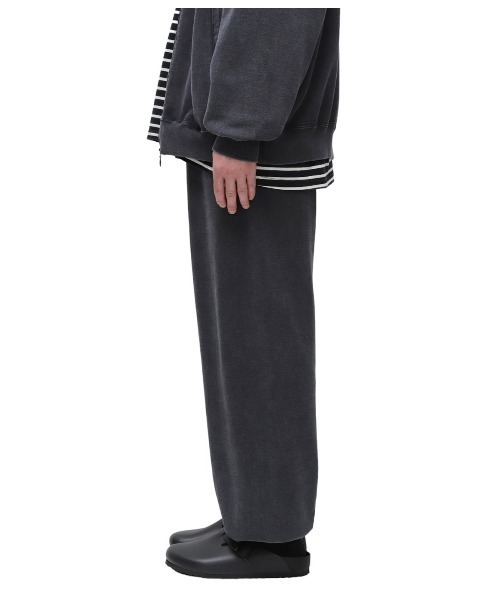 REMI RELIEF NAVY LABEL（レミレリーフネイビーレーベル）の「REMI RELIEF NAVY LABEL / レミレリーフ ネイビーレーベル：トラックパンツ：RN25333209AK[STD]（スウェットパンツ・メンズ・ブラック・M）」の9枚目の写真