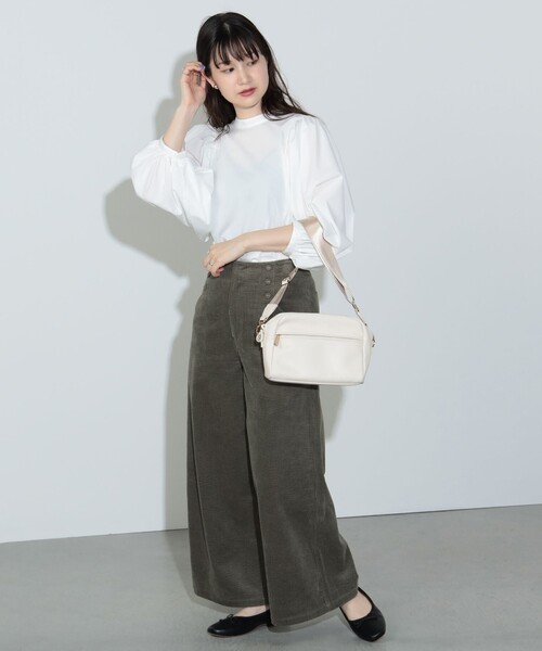 BEAMS HEART(ビームスハート)の「ノーカラー 袖ギャザー ブラウス(シャツ/ブラウス・レディース・チャコールグレー/オフホワイト/イエロー・FREE)」の5枚目の写真