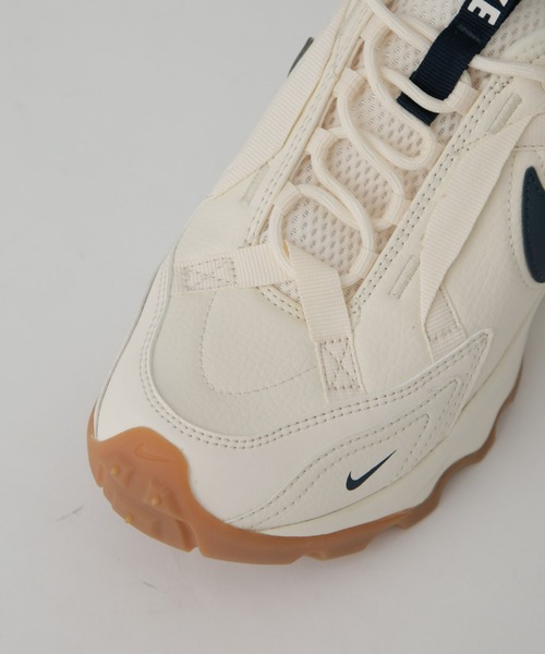 NIKE TC7900 スニーカー　アイボリー org.jpg