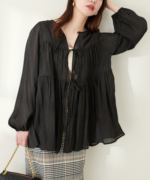 natural couture(ナチュラルクチュール)の「【Web限定】リボンティアードシアーブラウス(シャツ/ブラウス・レディース・ピンク系その他/ブラック/オフホワイト/ブルー・FREE)」の3枚目の写真