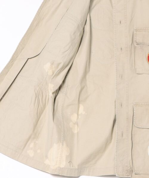 ARTCHIVES MALIBU(アートカイブス マリブ)の「【 minami Anderson / ミナミアンダーソン 】BOYSCOUT SAFARI AF JKT-PATCHES / ボーイスカウト サファリ パッチ ジャケット(ミリタリージャケット・メンズ・ベージュ・MEDIUM/LARGE)」の3枚目の写真
