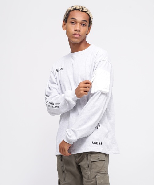 AVIREX(アヴィレックス)の「SIDE ZIP STENCIL T-SHIRT "HAT IN THE RING" / サイドジップ ステンシル 長袖Tシャツ "ハット イン ザ リング" / AVIREX / アヴィレックス(Tシャツ/カットソー・メンズ・ブラック系その他/チャコール/ホワイト系その他/ライトグレー・MEDIUM/LARGE/X-LARGE/XX-LARGE)」の15枚目の写真