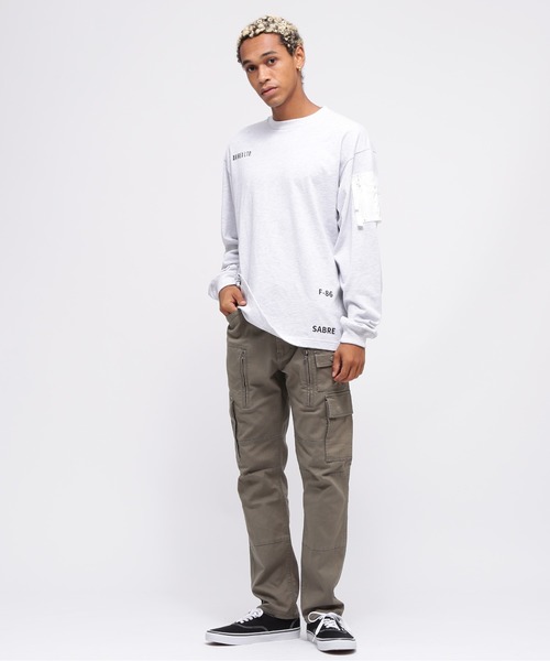 AVIREX(アヴィレックス)の「SIDE ZIP STENCIL T-SHIRT "HAT IN THE RING" / サイドジップ ステンシル 長袖Tシャツ "ハット イン ザ リング" / AVIREX / アヴィレックス(Tシャツ/カットソー・メンズ・ブラック系その他/チャコール/ホワイト系その他/ライトグレー・MEDIUM/LARGE/X-LARGE/XX-LARGE)」の17枚目の写真