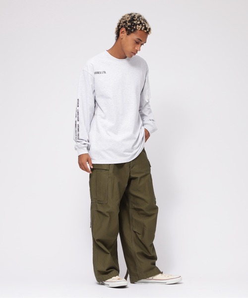 AVIREX(アヴィレックス)の「SIDE ZIP STENCIL T-SHIRT "HAT IN THE RING" / サイドジップ ステンシル 長袖Tシャツ "ハット イン ザ リング" / AVIREX / アヴィレックス(Tシャツ/カットソー・メンズ・ブラック系その他/チャコール/ホワイト系その他/ライトグレー・MEDIUM/LARGE/X-LARGE/XX-LARGE)」の9枚目の写真