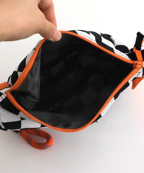 BREEZE（ブリーズ）の「ハーフムーンショルダーバック（ショルダーバッグ・キッズ・ブラック/オフホワイト・FREE）」の6枚目の写真