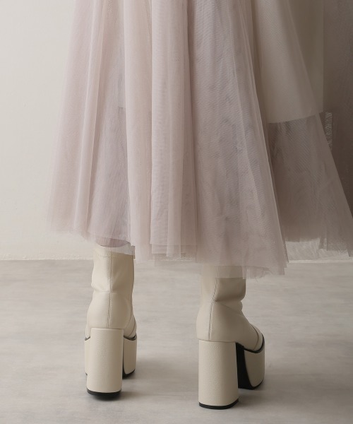 DEMETER（デメテル）の「厚底太ヒール スクエアトゥ ストレッチブーツ（ブーツ・レディース・ブラック系その他/アイボリー/ブラック・S/M/L/LL）」の18枚目の写真