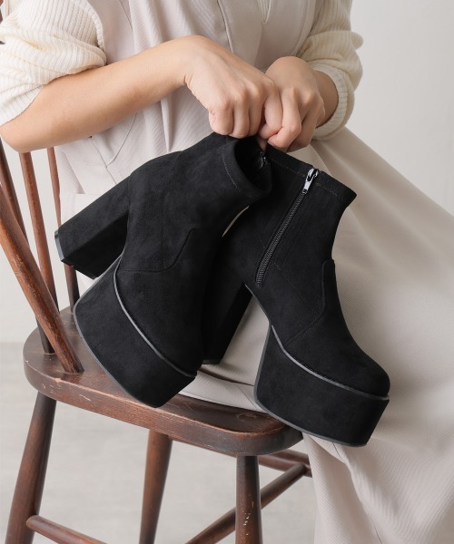 DEMETER（デメテル）の「厚底太ヒール スクエアトゥ ストレッチブーツ（ブーツ・レディース・ブラック系その他/アイボリー/ブラック・S/M/L/LL）」の20枚目の写真