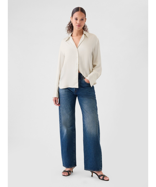 GAP(ギャップ)の「サテン パーフェクトシャツ(シャツ/ブラウス・レディース・ブラック/ベージュ・XXS/L/M/S/XS)」の4枚目の写真