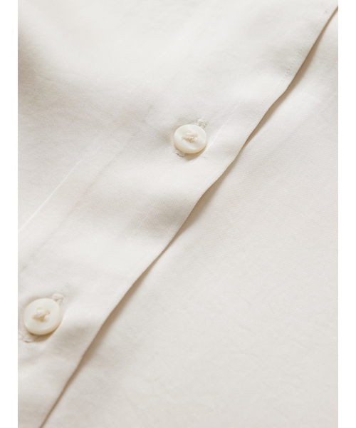 GAP(ギャップ)の「サテン パーフェクトシャツ(シャツ/ブラウス・レディース・ブラック/ベージュ・XXS/L/M/S/XS)」の5枚目の写真