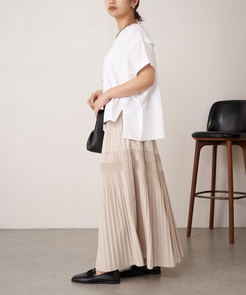 Jena espace merveilleux（ジェナ　エスパスメルヴェイユ）の「【ジェナの定番】ビッグ変形Tシャツ（Tシャツ/カットソー・レディース・オフホワイト・FREE）」の4枚目の写真