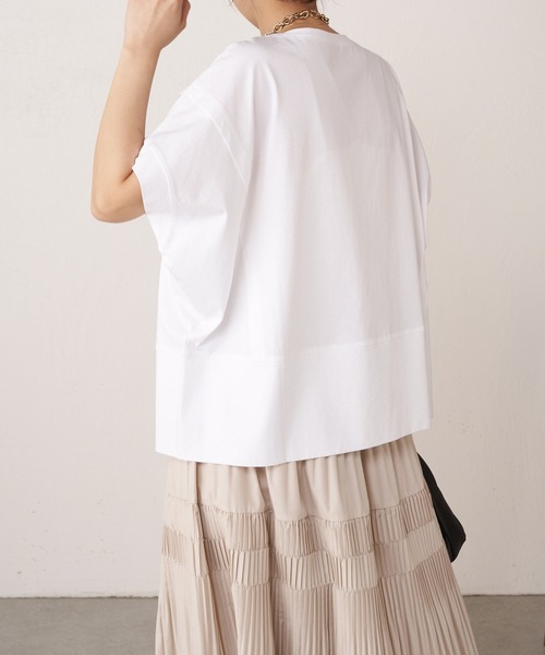 Jena espace merveilleux（ジェナ　エスパスメルヴェイユ）の「【ジェナの定番】ビッグ変形Tシャツ（Tシャツ/カットソー・レディース・オフホワイト・FREE）」の6枚目の写真