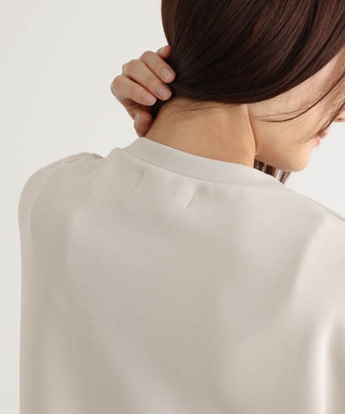 n'OrLABEL(ノアールレーベル)の「『サイドファスナーダンボールプルオーバー』(スウェット・レディース・アイボリー/ブラック/チャコール・1/2)」の9枚目の写真