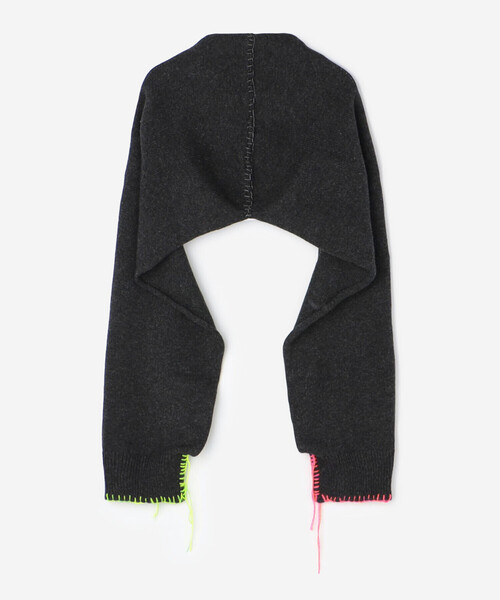 Bshop(ビショップ)の「LA FETICHE | ウール フーデッドセータースカーフ KIKI(マフラー・レディース・ダークグレー/グレー系その他・ONE)」の17枚目の写真