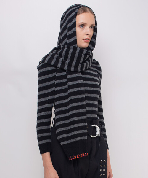 Bshop(ビショップ)の「LA FETICHE | ウール フーデッドセータースカーフ KIKI(マフラー・レディース・ダークグレー/グレー系その他・ONE)」の15枚目の写真