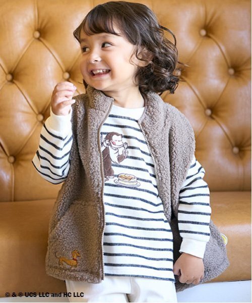 petit main（プティマイン）の「【おさるのジョージ】ボアベスト（ベスト・キッズ・モカ/キナリ・S/M/L）」の3枚目の写真