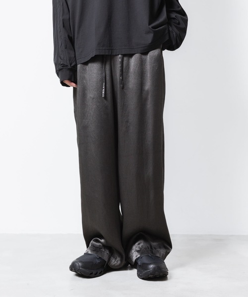 VEIN （ヴェイン）の「RY ピグメント プリントサテン イージーワイド