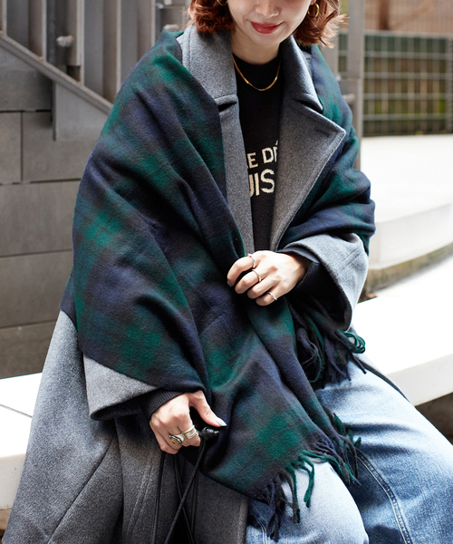 B.C STOCK(ベーセーストック)の「MOON/ムーン 別注 チェックストール(マフラー・レディース・ブルー/グリーン/ブラック/グレー/チャコールグレー・FREE)」の4枚目の写真